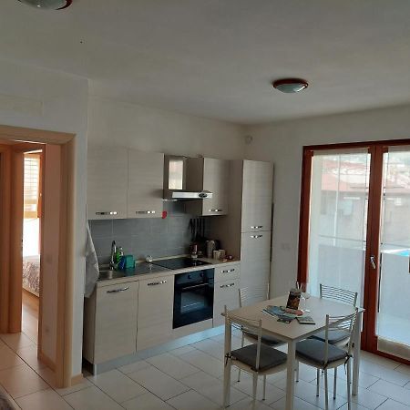 Apartamento Bilocale Luminoso, Ottima Posizione Sondrio Exterior foto