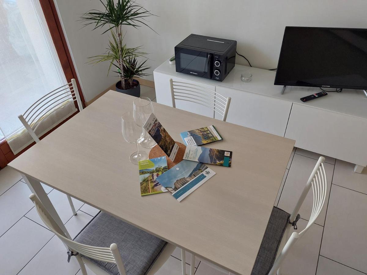 Apartamento Bilocale Luminoso, Ottima Posizione Sondrio Exterior foto