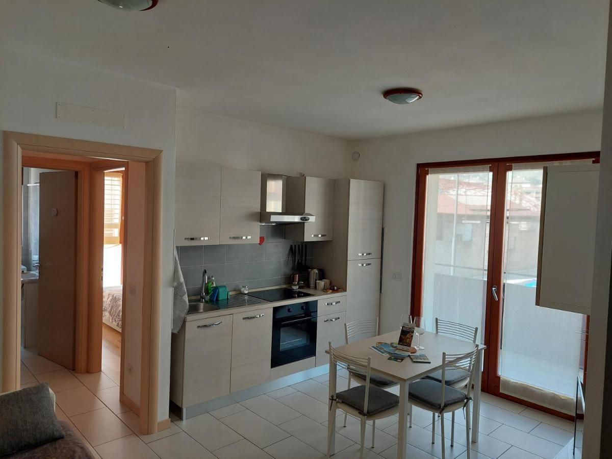 Apartamento Bilocale Luminoso, Ottima Posizione Sondrio Exterior foto