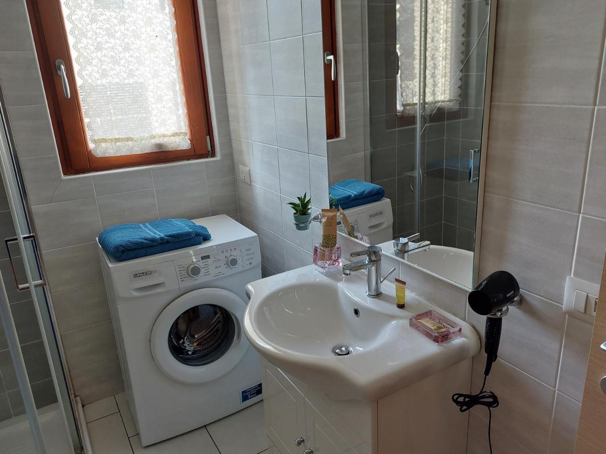 Apartamento Bilocale Luminoso, Ottima Posizione Sondrio Exterior foto